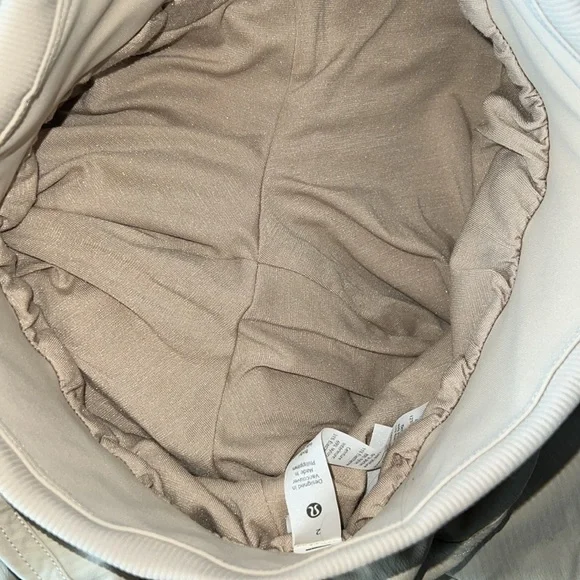 Lululemon Beyond the Studio 7/8 Jogger Trench - Picture 8 of 12